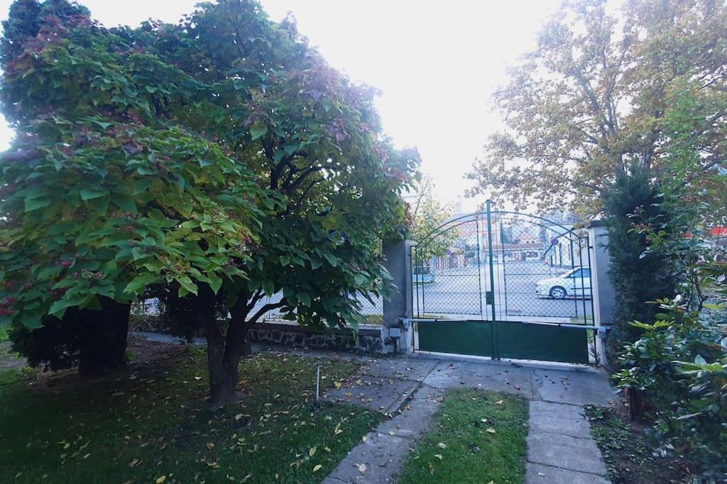 Romantic Villa - Папа Экстерьер фото