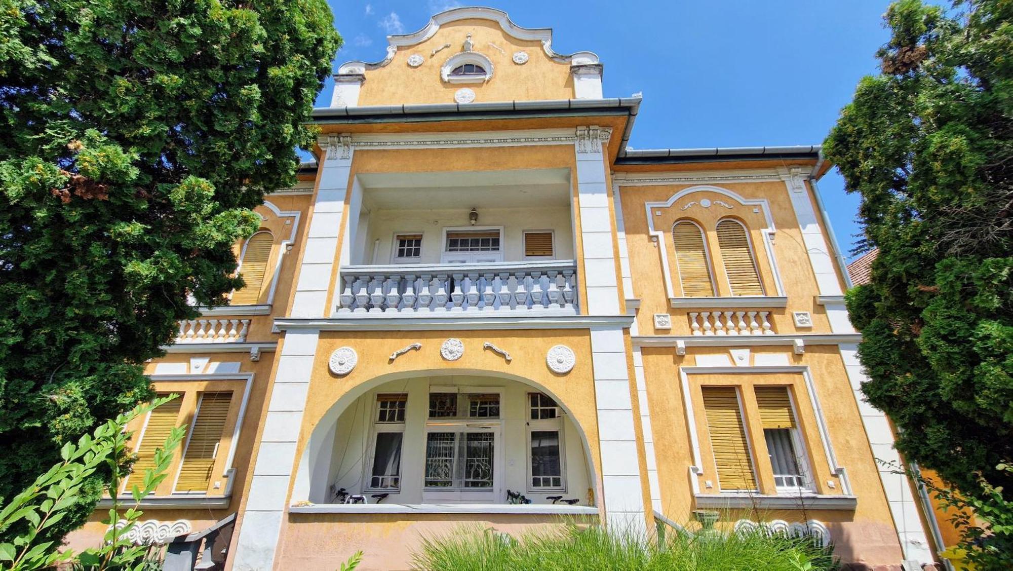 Romantic Villa - Папа Экстерьер фото